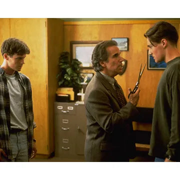 HENRY-WINKLER-AUTOGRAPH-PHOTO