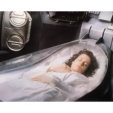 SIGOURNEY-WEAVER-AUTOGRAPH-PHOTO