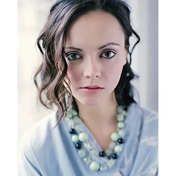 CHRISTINA-RICCI-AUTOGRAPH-PHOTO