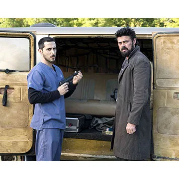 TOMER-CAPONE-AUTOGRAPH-PHOTO