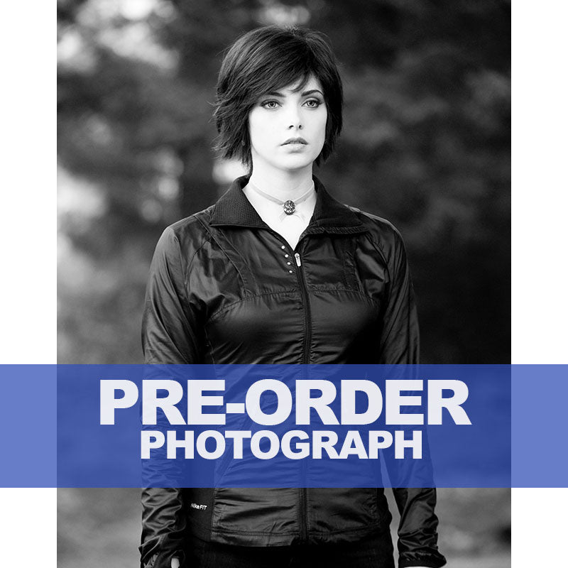 ASHLEY-GREENE-AUTOGRAPH-PHOTO