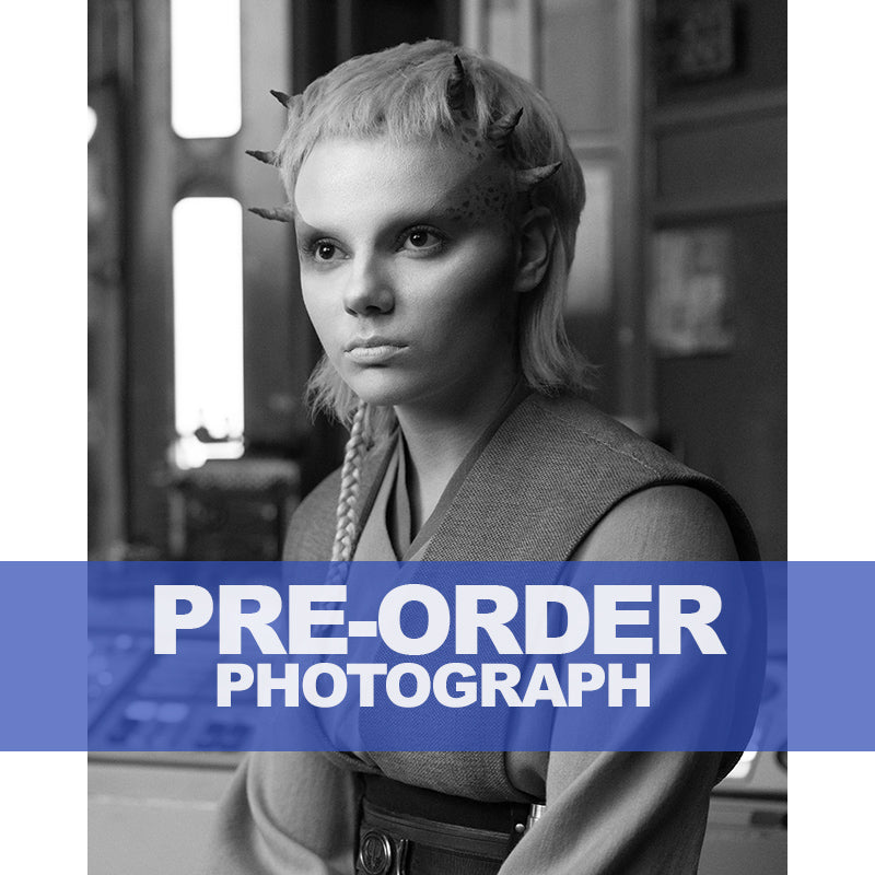 DAFNE-KEEN-AUTOGRAPH-PHOTO