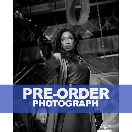 GINA-TORRES-AUTOGRAPH-PHOTO