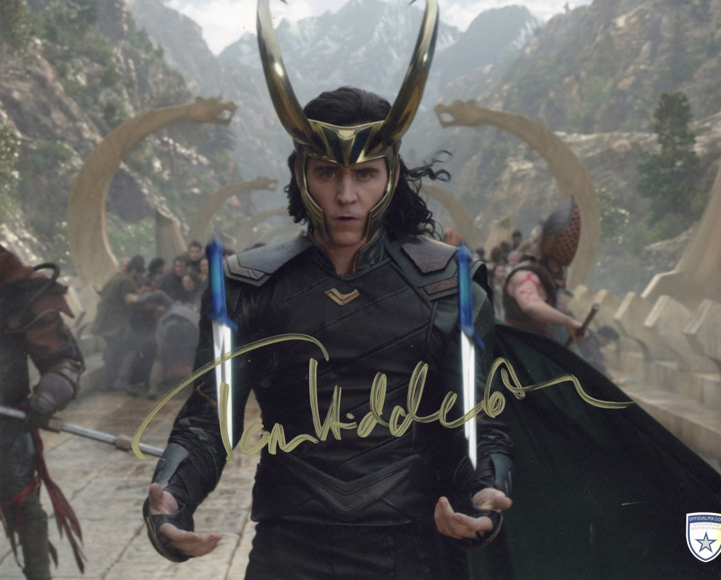 STOCK-TOM-HIDDLESTON-11x14-013