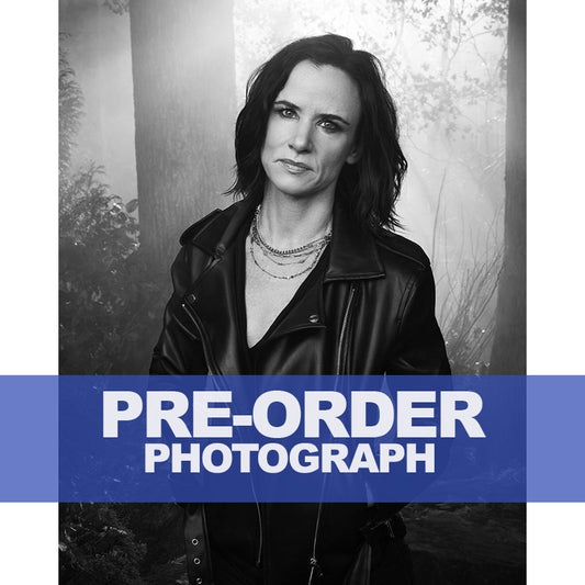 JULIETTE-LEWIS-AUTOGRAPH-PHOTO