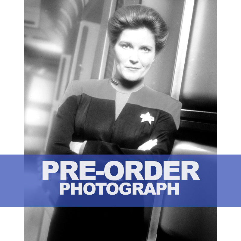 KATE-MULGREW-AUTOGRAPH-PHOTO