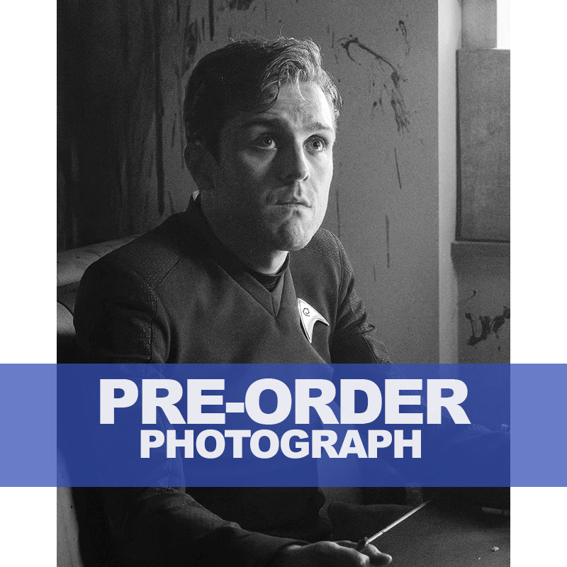 MARTIN-QUINN-AUTOGRAPH-PHOTO