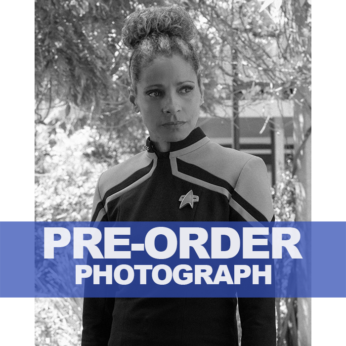 MICHELLE-HURD-AUTOGRAPH-PHOTO