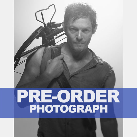 NORMAN-REEDUS-AUTOGRAPH-PHOTO