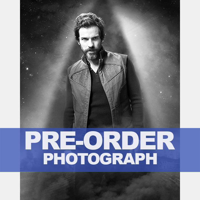 SANTIAGO-CABRERA-AUTOGRAPH-PHOTO