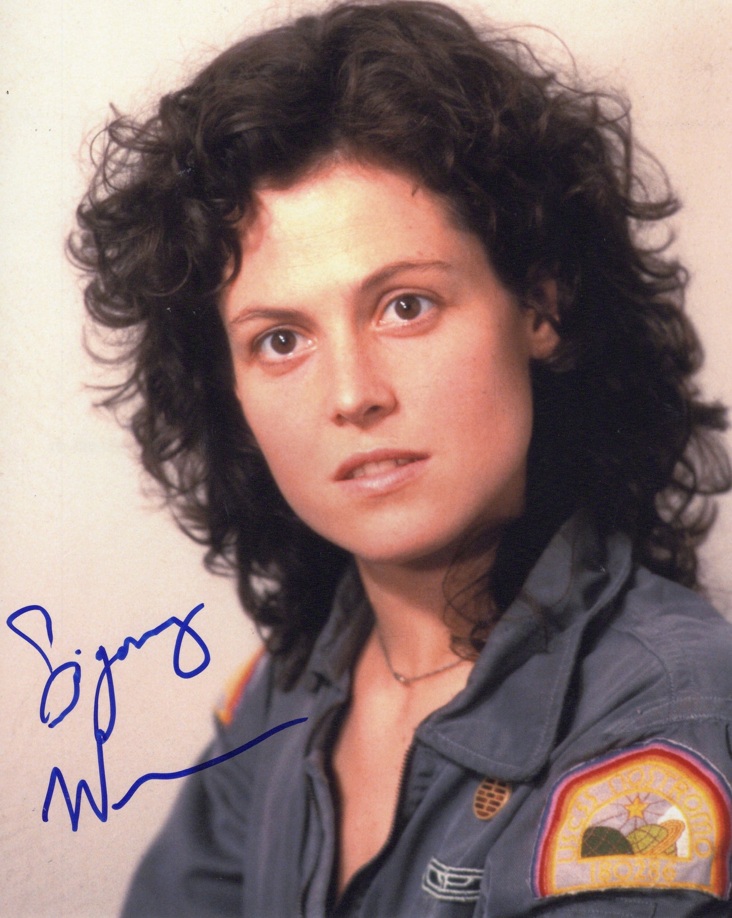 STOCK-SIGORNEY-WEAVER-014-8X10