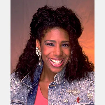 DAWNN-LEWIS-AUTOGRAPH-PHOTO