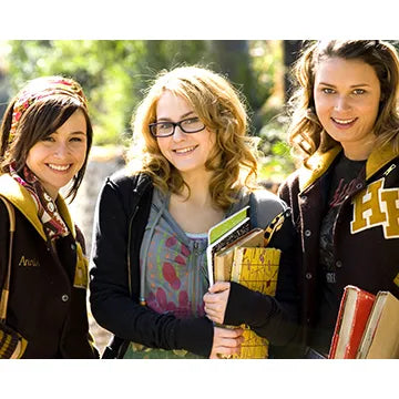 DANIELLE-HARRIS-AUTOGRAPH-PHOTO