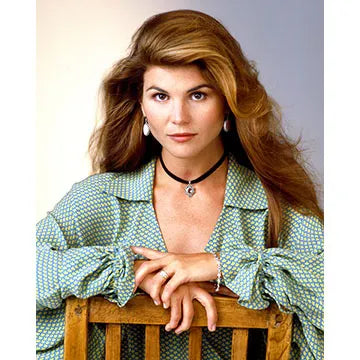 LORI-LOUGHLIN-AUTOGRAPH-PHOTO