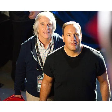 HENRY-WINKLER-AUTOGRAPH-PHOTO