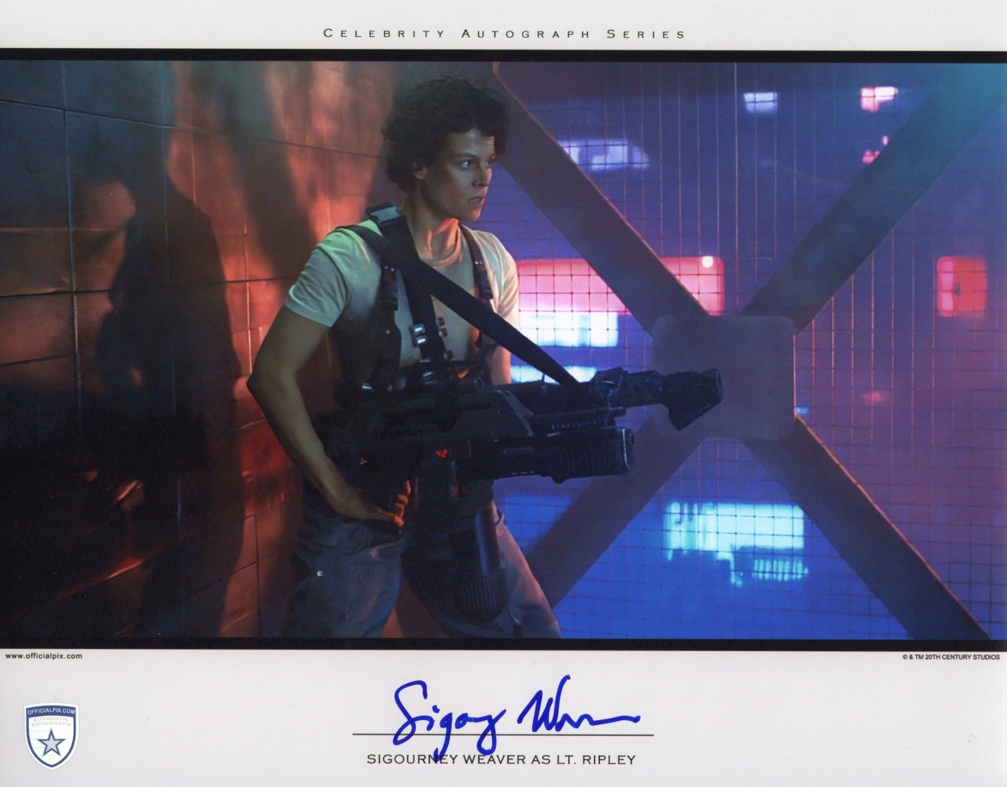 STOCK-SIGOURNEY-WEAVER-THEATER-WIDE-11X14-001