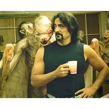 TOM-SAVINI-AUTOGRAPH-PHOTO