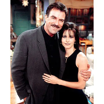 TOM-SELLECK-AUTOGRAPH-PHOTO