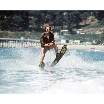 HENRY-WINKLER-AUTOGRAPH-PHOTO