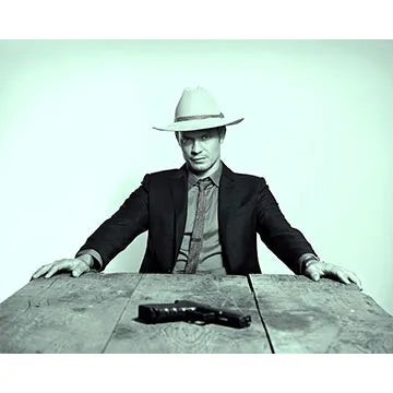 TIMOTHY-OLYPHANT-AUTOGRAPH-PHOTO