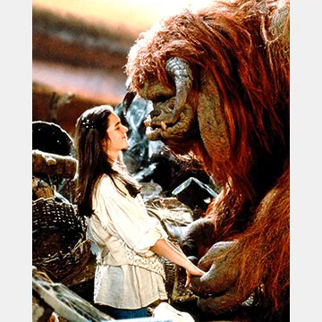 JENNIFER-CONNELLY-AUTOGRAPH-PHOTO