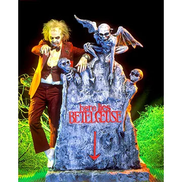 MICHAEL-KEATON-AUTOGRAPH-PHOTO