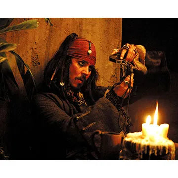 JOHNNY-DEPP-AUTOGRAPH-PHOTO