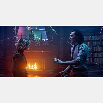TOM-HIDDLESTON-AUTOGRAPH-PHOTO