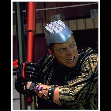 TOM-WILSON-AUTOGRAPH-PHOTO