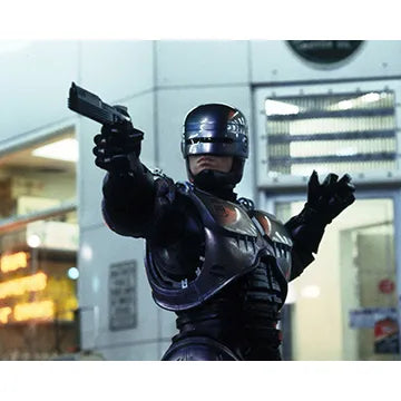 PETER-WELLER-AUTOGRAPH-PHOTO