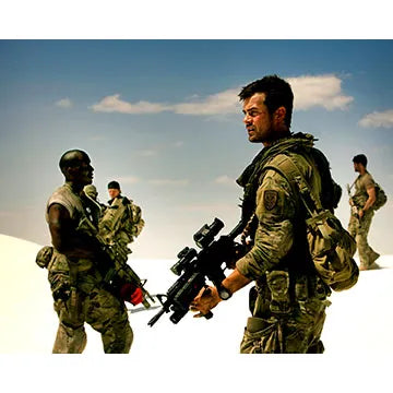 JOSH-DUHAMEL-AUTOGRAPH-PHOTO