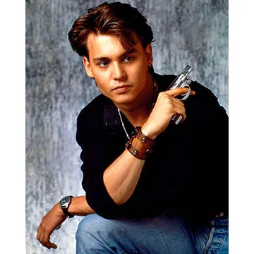 JOHNNY-DEPP-AUTOGRAPH-PHOTO