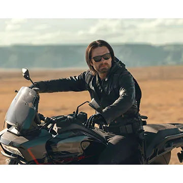 SEBASTIAN-STAN-AUTOGRAPH-PHOTO