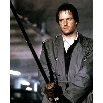 CHRISTOPHER-LAMBERT-AUTOGRAPH-PHOTO