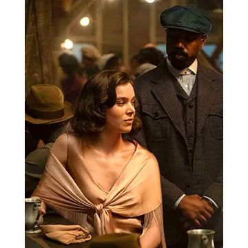 HAILEE-STEINFELD-AUTOGRAPH-PHOTO