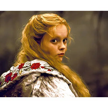 CHRISTINA-RICCI-AUTOGRAPH-PHOTO
