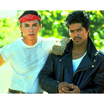 ESAI-MORALES-AUTOGRAPH-PHOTO