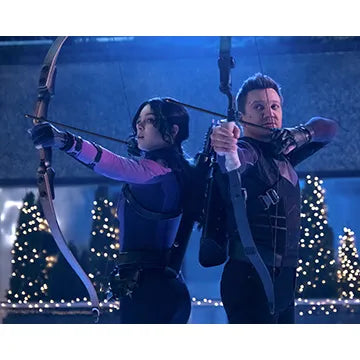 HAILEE-STEINFELD-AUTOGRAPH-PHOTO