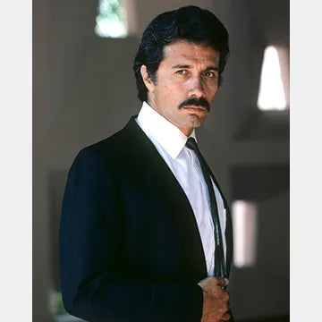 EDWARD-JAMES-OLMOS-AUTOGRAPH-PHOTO
