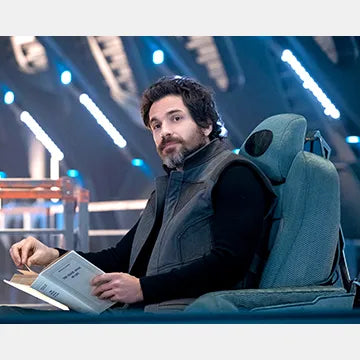 SANTIAGO-CABRERA-AUTOGRAPH-PHOTO
