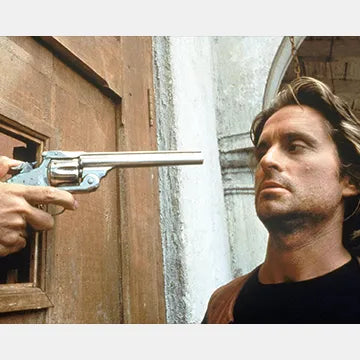 MICHAEL-DOUGLAS-AUTOGRAPH-PHOTO