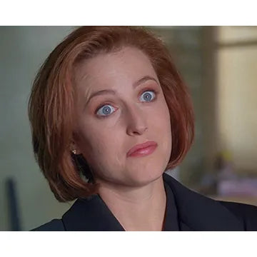 GILLIAN-ANDERSON-AUTOGRAPH-PHOTO