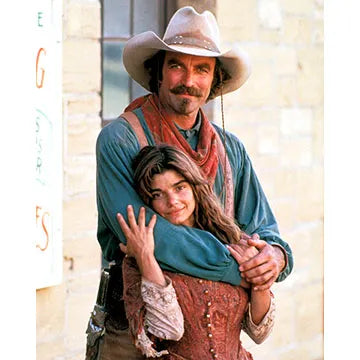 TOM-SELLECK-AUTOGRAPH-PHOTO
