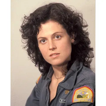 SIGOURNEY-WEAVER-AUTOGRAPH-PHOTO