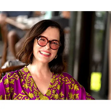 PARKER-POSEY-AUTOGRAPH-PHOTO