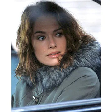 LENA-HEADEY-AUTOGRAPH-PHOTO