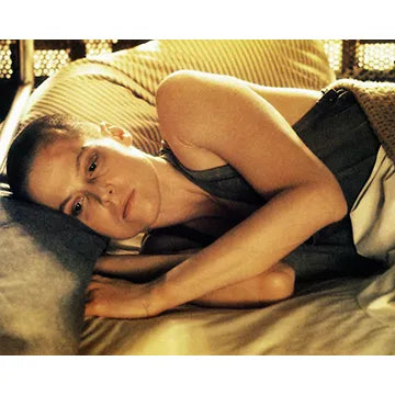 SIGOURNEY-WEAVER-AUTOGRAPH-PHOTO