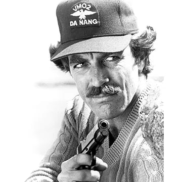 TOM-SELLECK-AUTOGRAPH-PHOTO