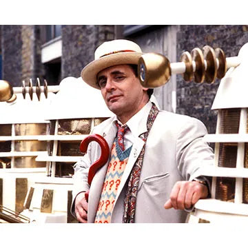 SYLVESTER-MCCOY-AUTOGRAPH-PHOTO