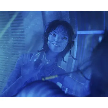 SIGOURNEY-WEAVER-AUTOGRAPH-PHOTO